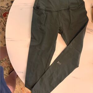 59 Dark Olive Green High-Waist Leggings